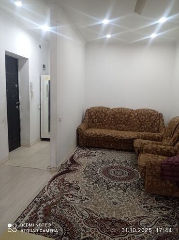 дешевые квартиры в бишкеке на длительный срок: Студия, Кыймылсыз мүлк агенттиги, Чогуу жашоосу жок, Толугу менен эмереги бар