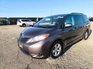 Toyota: Toyota Sienna: 2016 г., 3.5 л, Автомат, Бензин, Минивэн