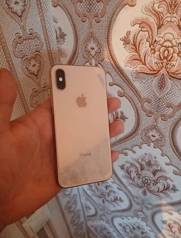 Apple iPhone: IPhone Xs, Б/у, 64 ГБ, Золотой, Чехол, 83 %