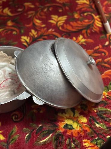 Вазы: Срочная продажа ‼️ Казаны Продаются советские казаны 1) Два казана — 4