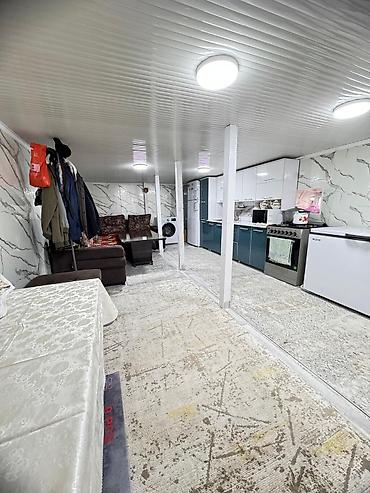 Продажа коттеджей и домов: Просторный частный дом с огражденным двором и откатными воротами. - — 9