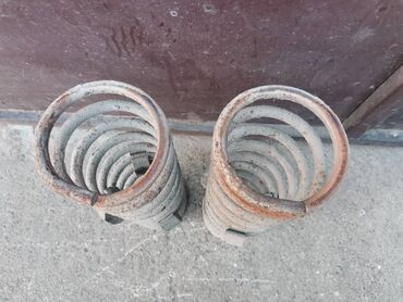 Auto delovi: Zadnje opruge za Ladu 2121,21213,21214 Niva br.4. Očuvano, skinuto — 7