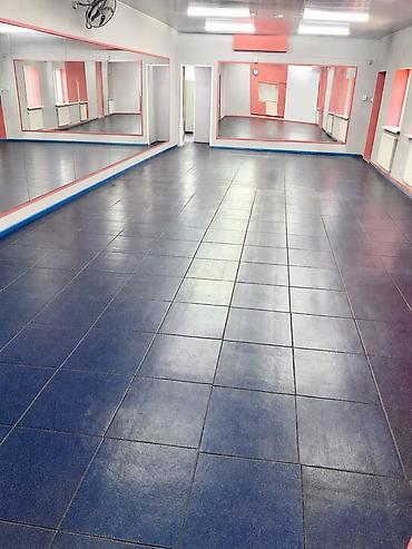 зал: 370 м², Действующий Бизнес — 1