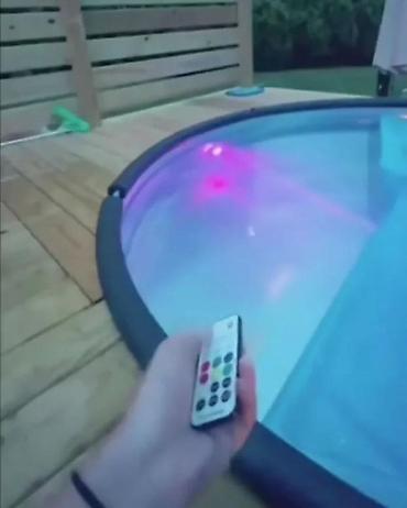 too box: Podvodna lampa za bazene RGB 20W sa daljinskim upravljačem. 11% — 7
