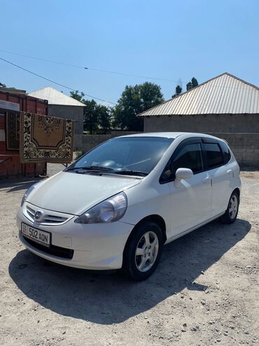 продаю митсубиси лансер: Honda Fit: 2003 г., 1.3 л, Автомат, Бензин, Седан