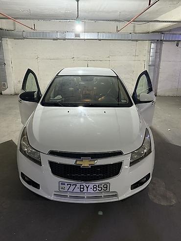 chevrolet cruze salon: Chevrolet Cruze: 1.4 l | 2012 il 240000 km Sedan — 4