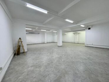 Другая коммерческая недвижимость: Сдается коммерческое помещение 156 кв.м. Адрес: г. Бишкек, ул. Айни