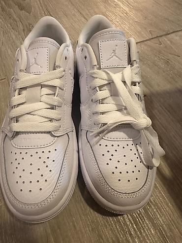 air jordan: Rəng - Ağ Krossovkalar, Nike, Ölçü: 35, Uniseks — 3