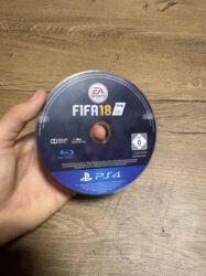 PS4 (Sony Playstation 4): PS4 igre – komplet od 4 naslova (fizičke kopije, Blu‑ray, sa kutijama — 11