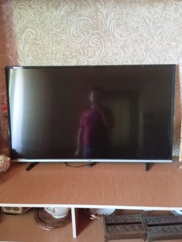 televizor alisi satisi: İşlənmiş Televizor Akai LCD 49" HD (1366x768), Ünvandan götürmə