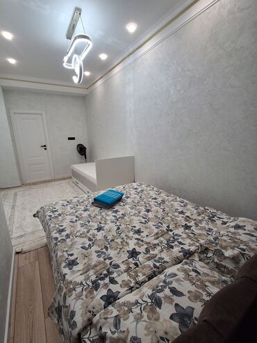 Посуточная аренда квартир: 1 комната, Душевая кабина, Постельное белье, Кондиционер — 4