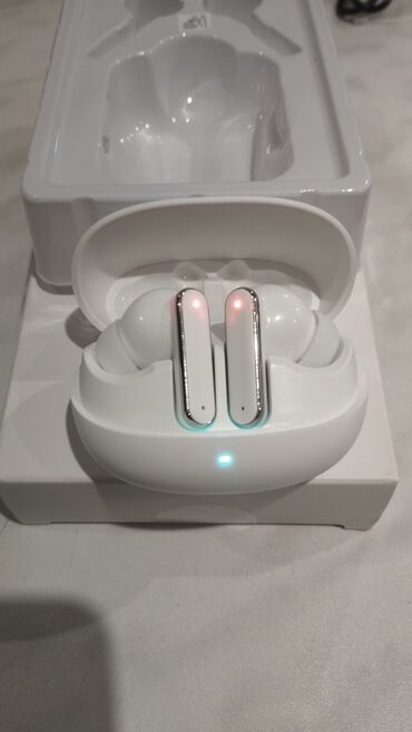 Qulaqcıqlar: Yeni Simsiz (Bluetooth) Qulaqcıqlar, Apple, rəng - Ağ