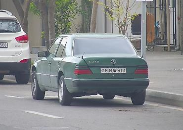 Mercedes-Benz: Mercedes‑Benz E230 (W124) sedan Salam Aleykum maşında heç bir problem — 8
