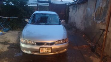 tayota runx: Mazda 626: 1994 г., 2 л, Механика, Бензин, Седан