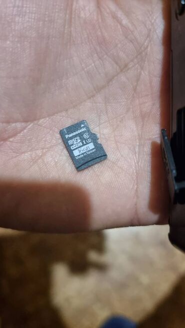 Фотоаппараты: Panasonic lumix g85 4k продается весь комплект на фото. 1 штатив, 2 at lalafo.kg — 9 Фотоаппараты: Panasonic lumix g85 4k продается весь комплект на фото. 1 штатив, 2 — 9