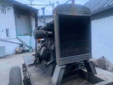 Generatorlar: GENERATOR satılır ( 3 silindrli 65 kva ). Çexoslovakiya — 12