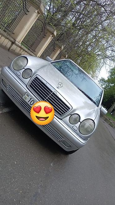 Mercedes-Benz: Mercedes-Benz E 230: 2.8 l | 1996 il Sedan — 1