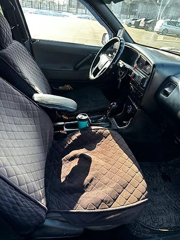 Volkswagen: Volkswagen Passat: 1988 г., 1.8 л, Механика, Бензин, Седан — 6