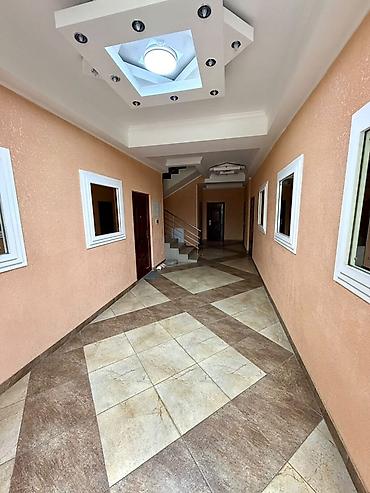 studio apartment: Студия, 80 м², 6 мкр 3 этаж, Дизайнерский ремонт — 10