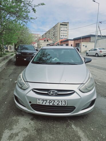 hunday 2010: Hyundai Accent: 1.6 l | 2014 il Sedan