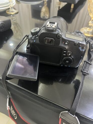 Fotokameralar: Canon EOS 60D DSLR fotoaparat seti - Korpus: Canon EOS 60D, üst LCD — 5