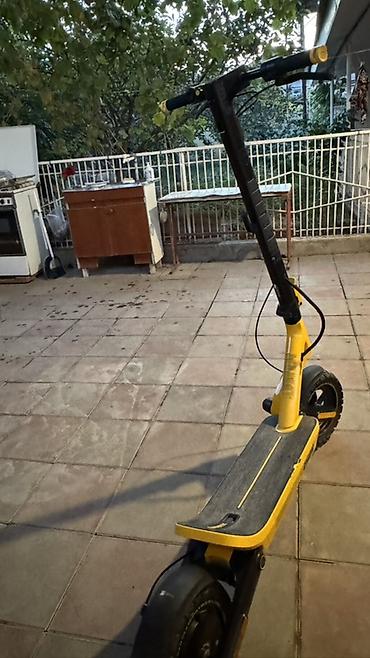 velosiped motoru elektrikli: Xiaomi elektrik skuter - Rəng: sarı-qara - Geniş və sürüşməyən ayaq — 5
