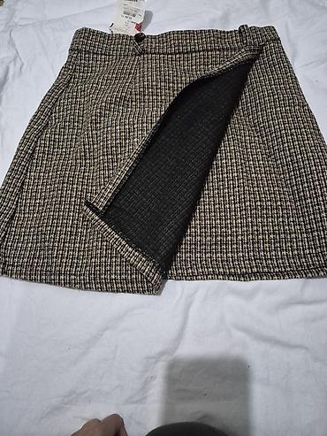 Ətəklər: Qadın ətəyi short – xromlu qara-bej “herringbone/pepita” naxışlı - — 2