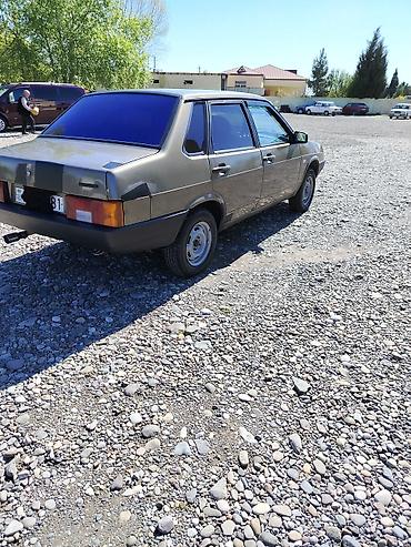 VAZ (LADA): Lada 21099 sedan - Kuzov: 4 qapılı sedan, tünd bürünc rəng - — 4