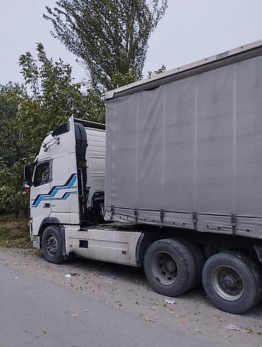 Volvo: Тягач, Volvo, 2005 г., Тентованный — 3
