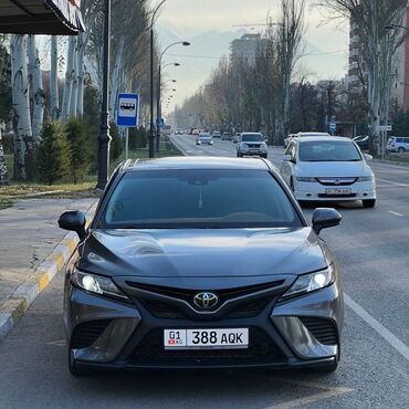 Toyota: Toyota Camry: 2018 г., 2.5 л, Автомат, Бензин, Седан