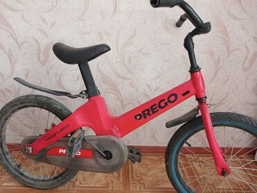 велосипед на 3 года мальчику: Продам велосипед на мальчика в возрасте 8.9.лет В Токмоке