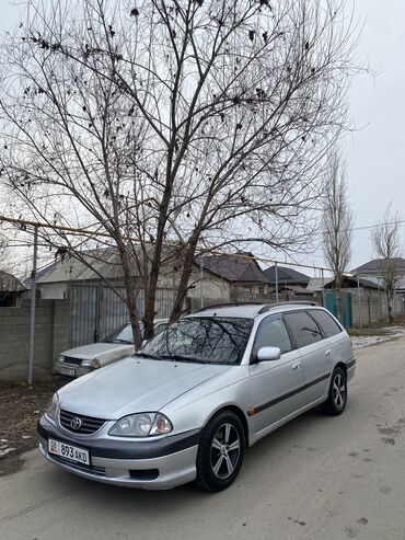 Toyota: Toyota Avensis: 2001 г., 1.8 л, Механика, Бензин, Универсал