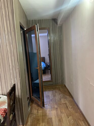 Uzunmüddətli kirayə mənzillər: 1 otaqlı mənzil – mətbəx və məişət avadanlıqları ilə - Plan: dəhliz — 3