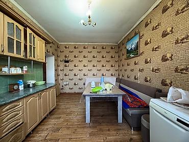 Продажа коттеджей и домов: Продается 2 этажный дом в районе Рабочего городка, на пересечении улиц — 8