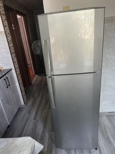 зарядник для ноутбук: Холодильник LG, Б/у, Двухкамерный, No frost, 170 *