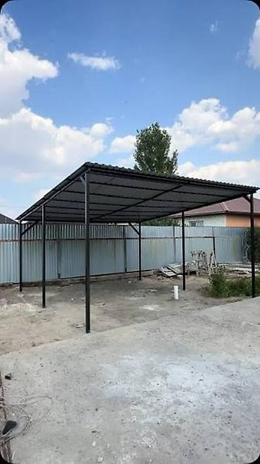 жд тупик: Металлические навесы для двора и парковки - Каркас: стальные стойки и — 1