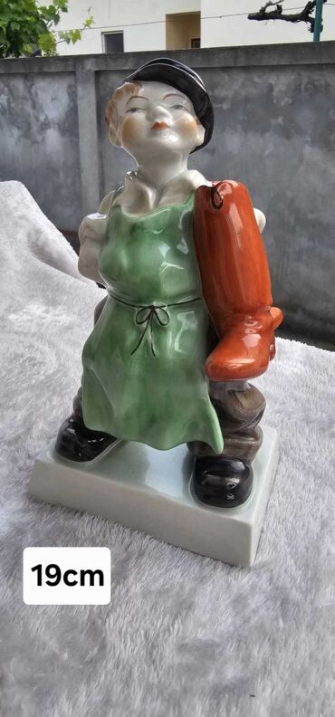 Figure: Figura, bоја - Šareno — 2