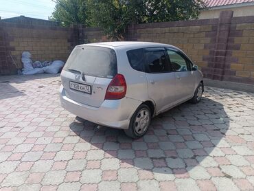 малолитражки машины: Honda Fit: 2003 г., 1.3 л, Вариатор, Бензин, Хетчбек