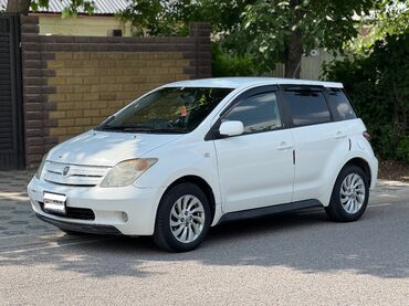Toyota: Toyota ist: 2002 г., 1.3 л, Автомат, Бензин