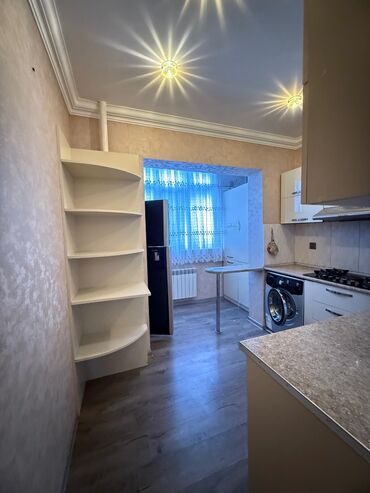 Uzunmüddətli kirayə mənzillər: 9/6 2otaq
Şəraitli 700 azn ailəliyə.
Maklerlər yığmasın -da lalafo.az — 6 Uzunmüddətli kirayə mənzillər: 9/6 2otaq
Şəraitli 700 azn ailəliyə.
Maklerlər yığmasın — 6