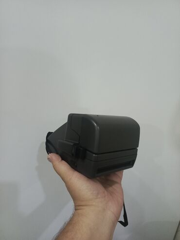 sud ceken: Polaroid foto çeken. 2 ədəd 40 AZN. tek tek 25 AZN. 2sini birlikdə