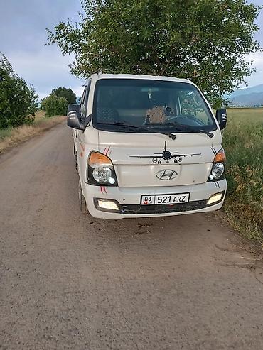 даф 2011: Легкий грузовик, Hyundai, Стандарт, 2 т, Б/у — 2