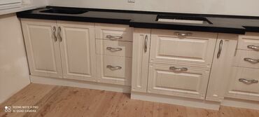 Sifarişlə mətbəx mebeli: Sifarişlə mətbəx dəsti, Taxta — 7