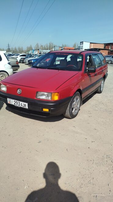 Volkswagen: Volkswagen Passat: 1989 г., 1.8 л, Механика, Бензин, Универсал