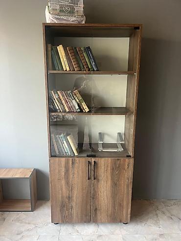Ofis mebeli: Ofis qonaq kreslosu – qara dərili - Model: metal karkaslı, 4 ayaqlı — 6