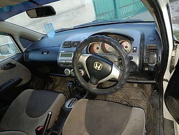 Honda: Honda Jazz: 2005 г., 1.5 л, Вариатор, Бензин, Хэтчбэк at lalafo.kg — 11 Honda: Honda Jazz: 2005 г., 1.5 л, Вариатор, Бензин, Хэтчбэк — 11