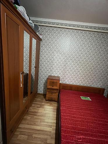 Спальные гарнитуры: Спальный гарнитур, Б/у, Двуспальная кровать, Другая страна производитель, Дерево, Самовывоз — 9