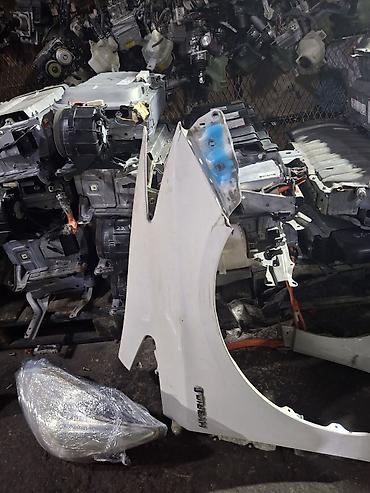 электрик фура: Переднее левое крыло для Toyota Prius (кузов 30/35), с заводской — 2