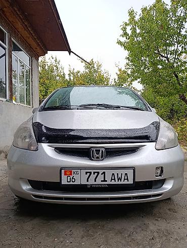 Honda Jazz: 2002 г., 1.4 л, Механика, Бензин, Хэтчбэк