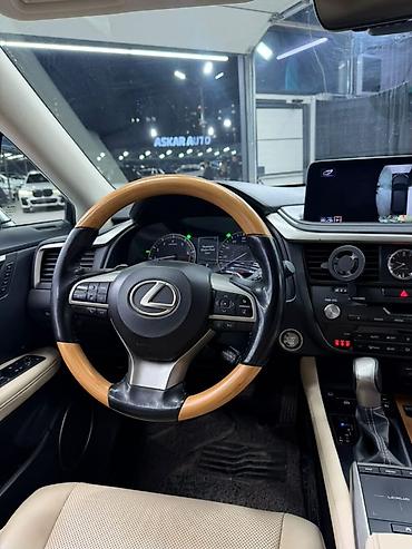 шторка багажника rx: Lexus RX: 2021 г., 3.5 л, Автомат, Бензин, Кроссовер — 3